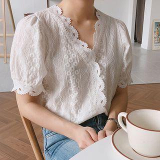 Short-sleeve Lace Blouse White - One Size