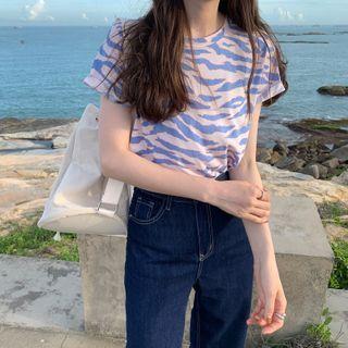 Short-sleeve Zebra Print T-shirt / Wide-leg Jeans