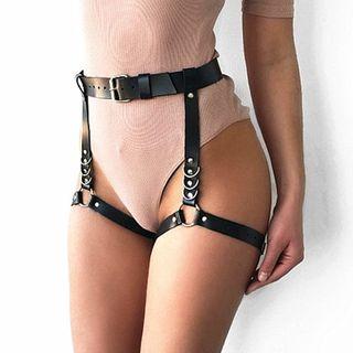 Hoop Punk Faux Leather Garter Belt