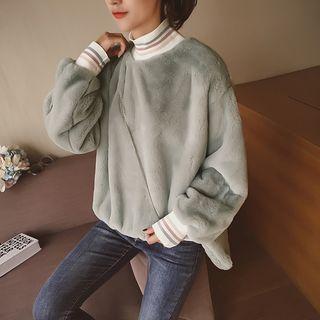 Turtleneck Contrast Trim Sweatshirt