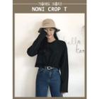 Crew-neck Long-sleeve Cropped T-shirt