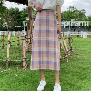 Short-sleeve Cold Shoulder Top / Plaid Midi A-line Skirt