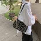 Chain Strap Heart Embroidered Shoulder Bag Black - One Size