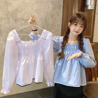 Square-neck Crinkle Blouse