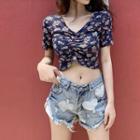 Short-sleeve Crinkled Floral Cropped T-shirt