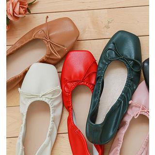 Square-toe Beribboned Banded Flats