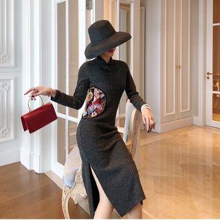 Long-sleeve Embroidered Slit Midi Dress