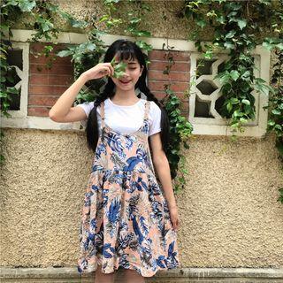 Set: Short-sleeve T-shirt + Floral Print Sleeveless Dress