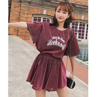 Set: Lettering Elbow Sleeve T-shirt + Flared Skirt