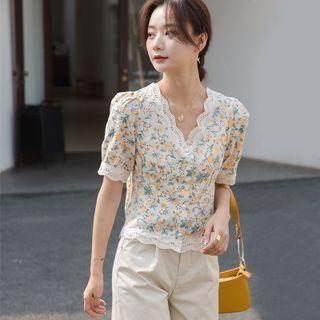 V-neck Lace Trim Floral Cropped Blouse