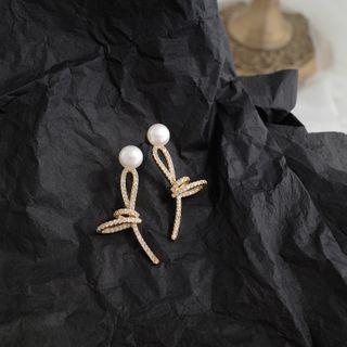 Freshwater Pearl Alloy Knot Earring