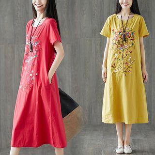 Short-sleeve Floral Embroidered Midi T-shirt Dress
