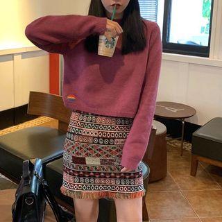 Embroidered Sweater / Patterned A-line Skirt