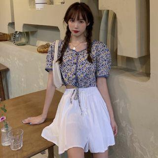 Short-sleeve Floral Print Buttoned Top / A-line Mini Skort