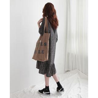 3/4-sleeve Frill-hem Contrast-trim Midi Dress