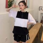 Elbow-sleeve T-shirt / Color Block Zip Placket Vest / Wide-leg Shorts