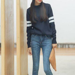 Set: Sweater + Pleated Skirt / Skinny Jeans