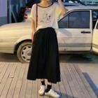 Short-sleeve Contrast Trim Print T-shirt / Plain Midi A-line Skirt