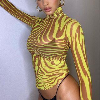 Long-sleeve Turtle Neck Printed Mesh T-shirt