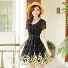 Short-sleeve Chiffon Flower Dress