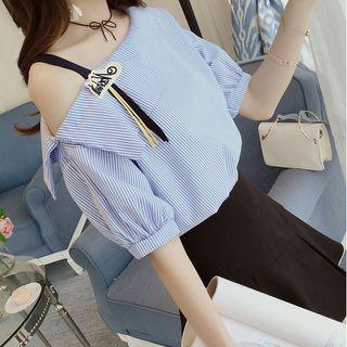 Off Shoulder Short-sleeve Blouse