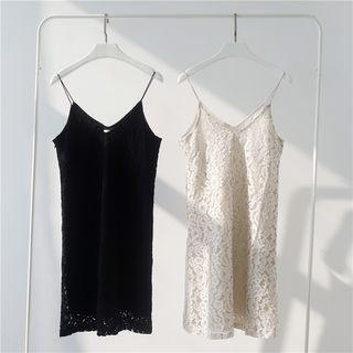 V-neck Spaghetti-strap Lace Dress