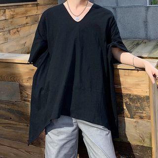Elbow-sleeve Asymmetric V-neck T-shirt