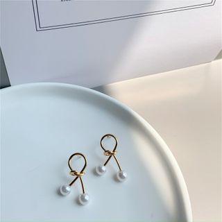 Knot Faux Pearl Earring