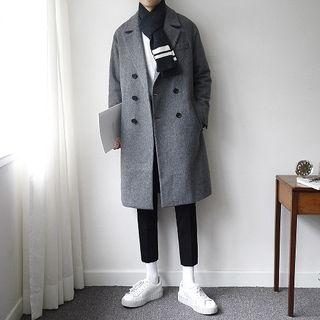 Buttoned Plain Woolen Coat