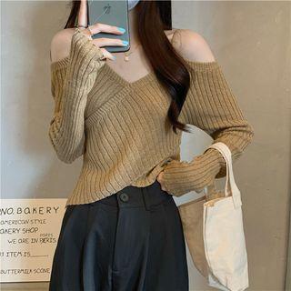 V-neck Asymmetrical Cold-shoulder Knit Top