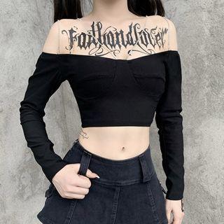 Cold-shoulder Chained Cropped Blouse