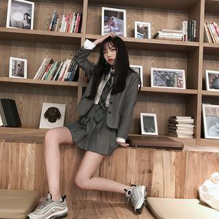 Blazer / Pleated Skirt / Shirt / Tie