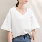 Embroidered V-neck Elbow-sleeve T-shirt