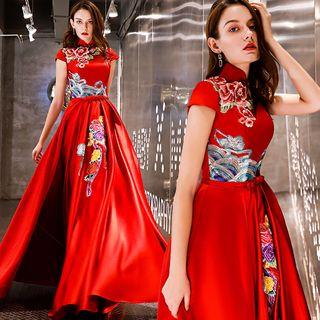 Stand Collar Cap Sleeve Embroidered A-line Evening Gown