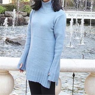 Crew-neck Slit-hem Sweater