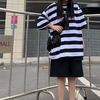 Striped Oversize 3/4-sleeve T-shirt / Drawstring Shorts / Set