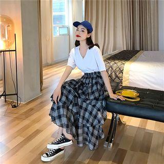 Plain V-neck Loose-fit Short-sleeve T-shirt / Plaid Irregular Skirt