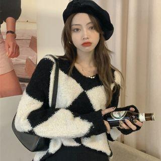 Two Tone Fluffy Knit Top Black & White - One Size
