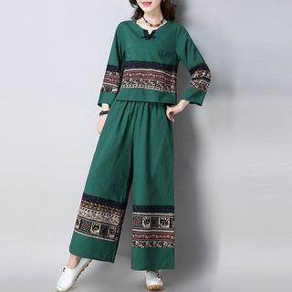 Set: 3/4-sleeve Patterned Top + Wide-leg Pants