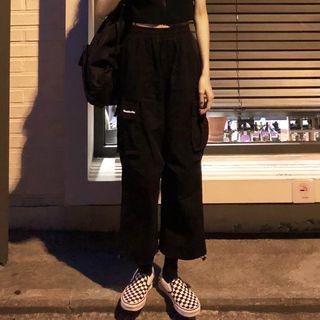 Short-sleeve Lettering Zip Crop Top / Sweatpants