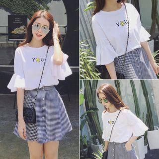 Embroidered Frilled Elbow-sleeve T-shirt