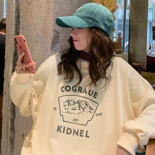 Lettering Panel Hem Round Neck Pullover