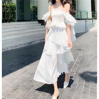 Off-shoulder Layered Sleeve Top / Layered Pleated Skirt