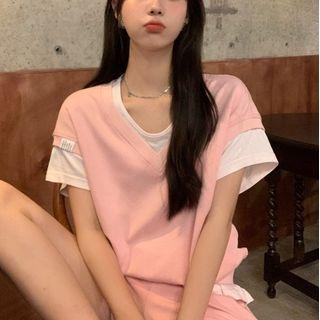 Mock Two-piece Short-sleeve T-shirt / Drawstring Sweatshorts
