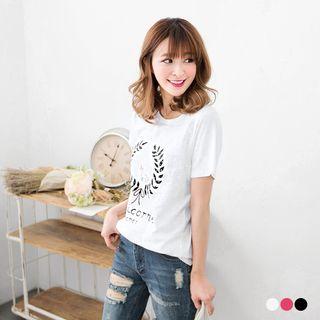 Leaf Print Arc Hem T-shirt