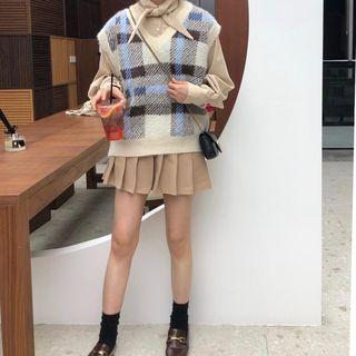 Plain Long-sleeve Loose-fit Shirt / Check V-neck Knit Vest / Pleated Skirt