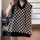 V-neck Checked Sleeveless Knit Tank Top