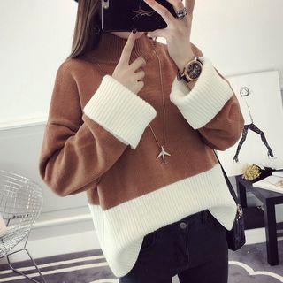 Two-tone High Neck Sweater