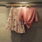 Set: Short-sleeve T-shirt + Floral A-line Skirt
