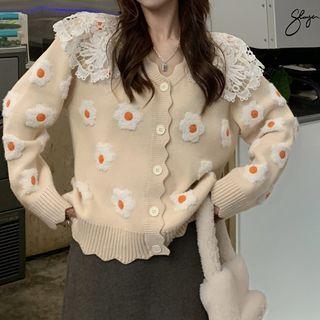 Lace Panel Flower Knit Top